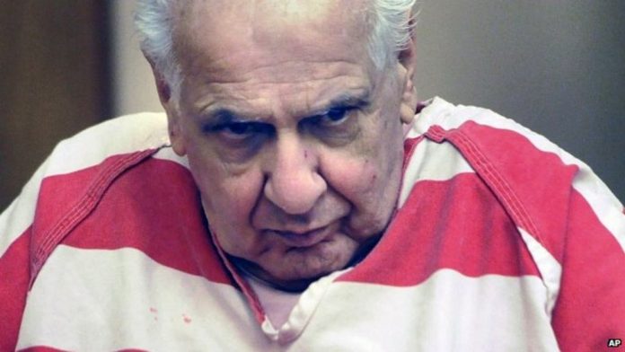 The Oldest Serial Killer In The World IBloogi   Oldest Serial Killer 696x392 